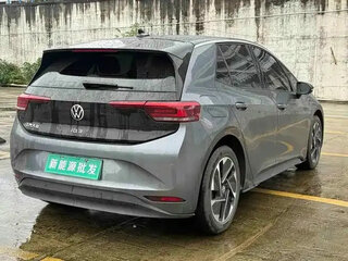 2024 Volkswagen ID.3 57.3 kWh I, серый, 2584099 рублей, вид 5