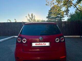 2011 Volkswagen Golf Plus II, красный, 650000 рублей, вид 2