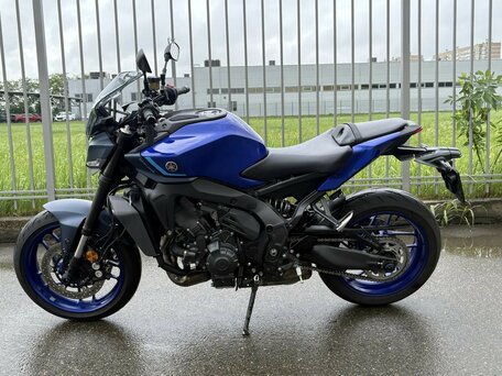 2024 Yamaha MT-09 (FZ-09), синий, 1150000 рублей, вид 4