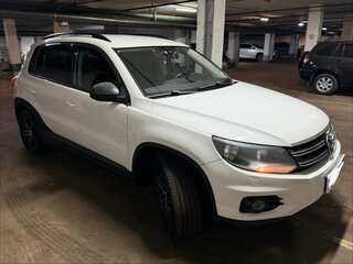 2013 Volkswagen Tiguan I Рестайлинг, белый, 990000 рублей, вид 3