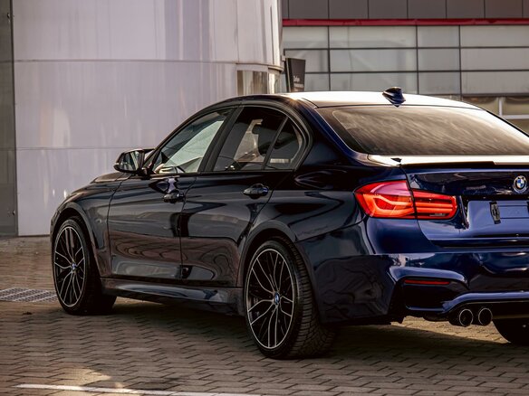 2018 BMW 3 серии 320i VI (F3x) Рестайлинг, синий, 2025000 рублей - вид 9