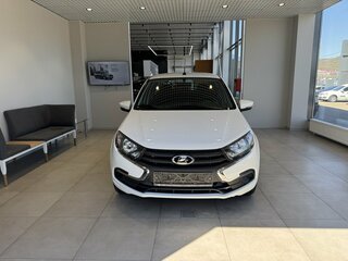 2026 Lada (ВАЗ) Granta I Рестайлинг, белый, 1218000 рублей, вид 2
