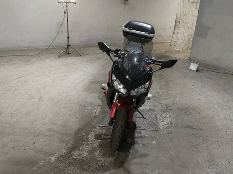 2011 Kawasaki Ninja 1000, красный, 777000 рублей, вид 3