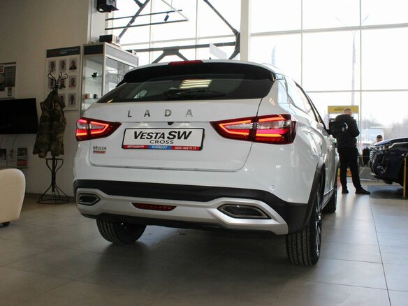 2026 Lada (ВАЗ) Vesta SW Cross I Рестайлинг (NG), белый, 2128900 рублей - вид 4