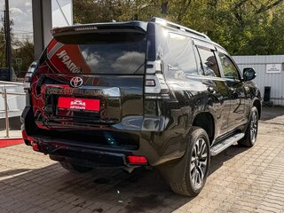 2021 Toyota Land Cruiser Prado 150 Series Рестайлинг 3, чёрный, 5999000 рублей, вид 4