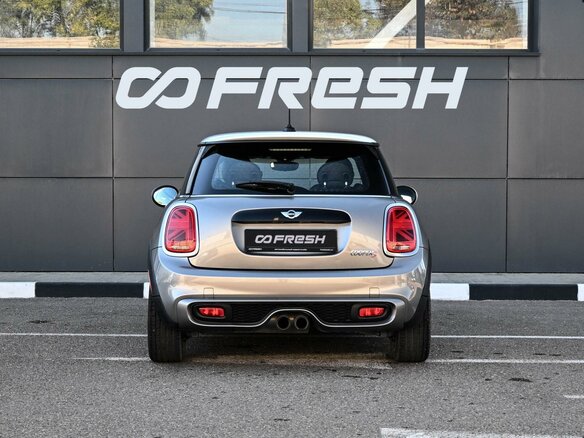 2016 Mini Hatch Cooper S III (F55/F56), серый, 1780000 рублей - вид 3
