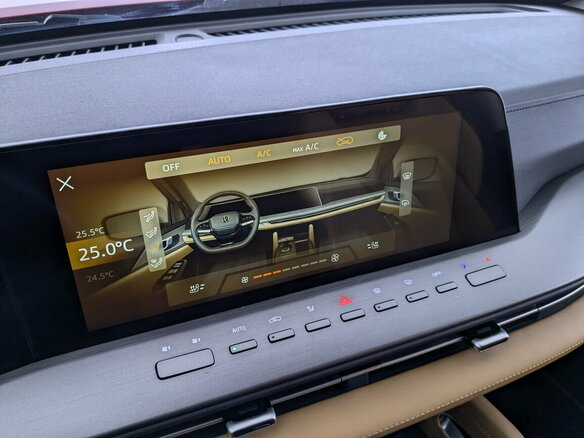 2023 Changan Hunter Plus, красный, 2590000 рублей - вид 25