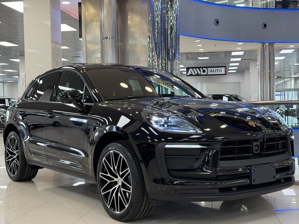 2025 Porsche Macan I Рестайлинг 2, чёрный, 11495000 рублей - вид 1