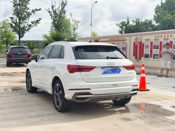 2021 Audi Q3 35 TFSI II (F3), белый, 2780000 рублей - вид 5