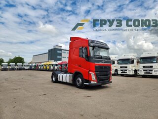 2017 Volvo FH, красный, 6490000 рублей, вид 4