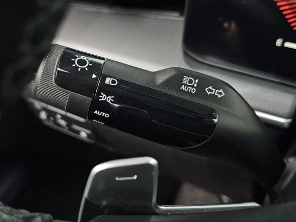 2025 Kia K5 LPi III Рестайлинг, белый - вид 6