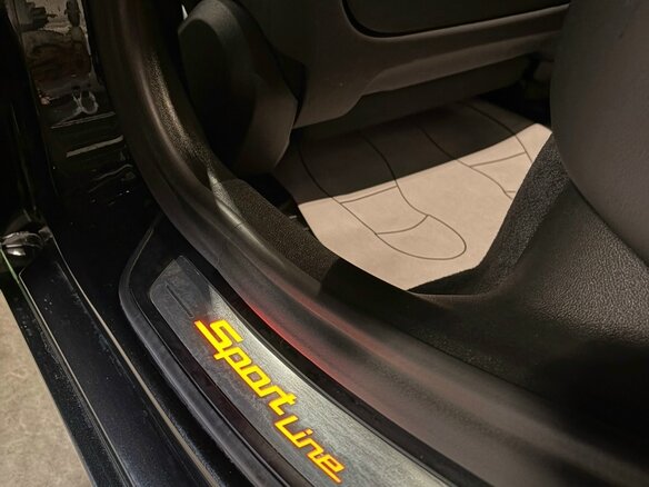 2019 BMW 5 серии 520i VII (G30/G31/G38), чёрный, 2990000 рублей - вид 9