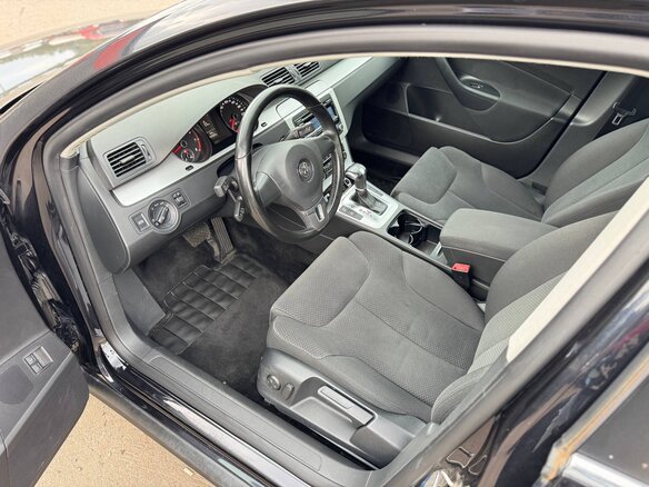 2010 Volkswagen Passat B6, чёрный - вид 8