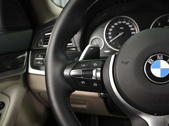 2011 BMW 5 серии 530d xDrive VI (F10/F11/F07), чёрный - вид 17