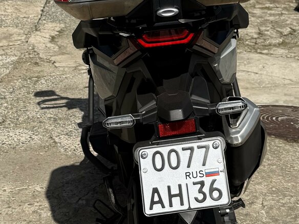 2022 Honda X-ADV, серый, 1510000 рублей - вид 5
