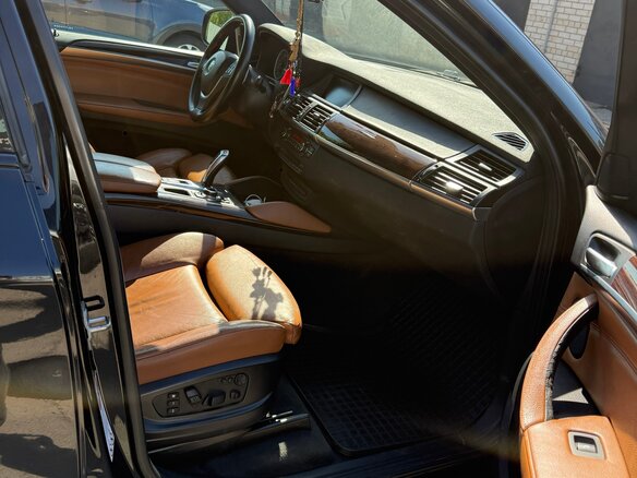 2013 BMW X6 35i I (E71) Рестайлинг, чёрный - вид 5