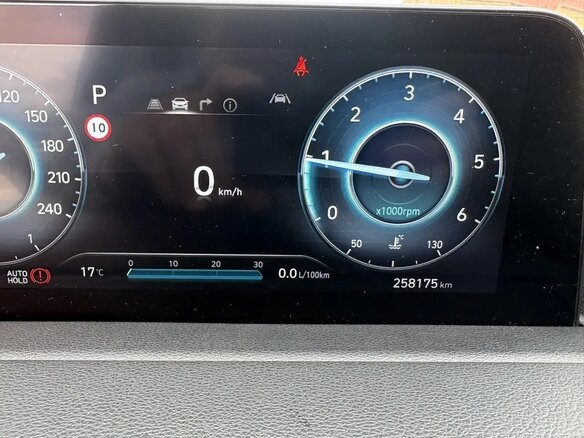 2022 Hyundai Staria I, чёрный, 3800000 рублей - вид 6