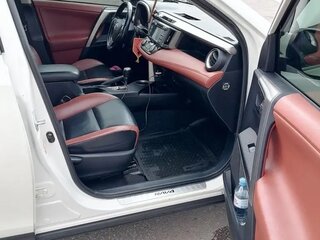 2013 Toyota RAV4 IV (XA40), белый, 1800000 рублей, вид 5