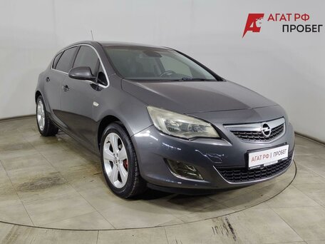 Opel Astra J