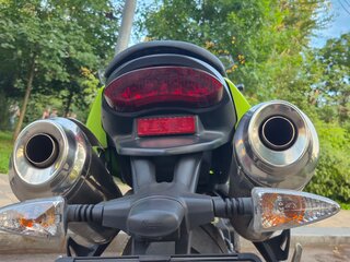 2009 Triumph Street Triple, зелёный, 475000 рублей, вид 3