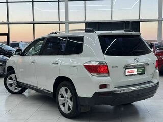 2011 Toyota Highlander II (XU40) Рестайлинг, белый, 1799000 рублей, вид 5