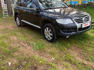 2007 Volkswagen Touareg I Рестайлинг, чёрный, 970000 рублей, вид 2