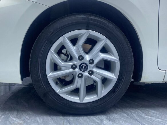 2023 Nissan Tiida II (China Market), белый, 1000000 рублей - вид 13