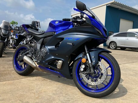 2024 Yamaha YZF-R7, синий, 827000 рублей, вид 5