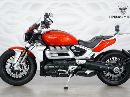 2021 Triumph Rocket 3, красный, 1917000 рублей, вид 2