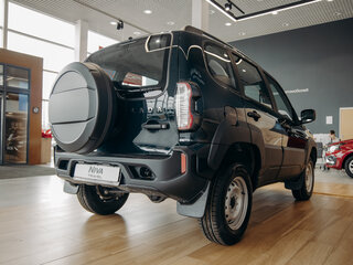 2026 Lada (ВАЗ) Niva Travel I Рестайлинг, зелёный, 1528000 рублей, вид 4