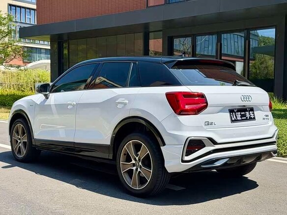 2023 Audi Q2 L 35 TFSI I Рестайлинг, белый, 2100000 рублей - вид 2