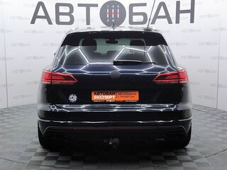 2021 Volkswagen Touareg III, чёрный, 4529000 рублей, вид 5
