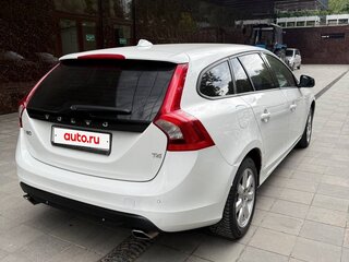 2011 Volvo V60 I, белый, 890000 рублей, вид 4