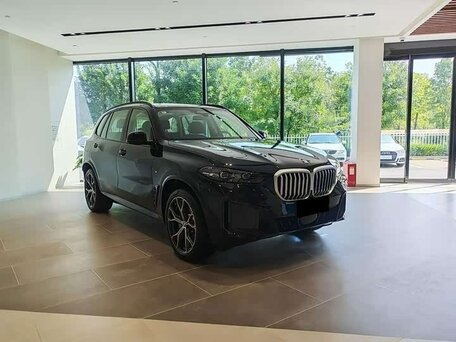 2026 BMW X5 Long 30Li IV (G05/G18) Рестайлинг, синий, 8550000 рублей, вид 3