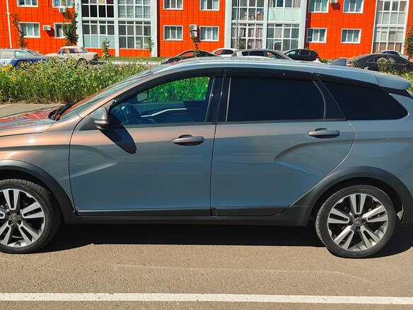 2017 Lada (ВАЗ) Vesta SW Cross I, серый, 747000 рублей - вид 7
