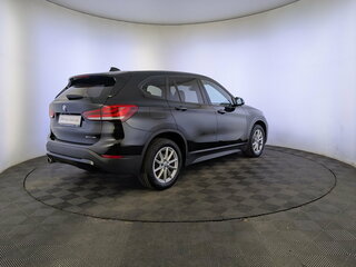 2020 BMW X1 18i sDrive II (F48) Рестайлинг, чёрный, 2635000 рублей, вид 5