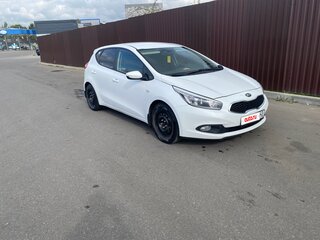 2015 Kia Ceed II, белый, 780000 рублей, вид 1