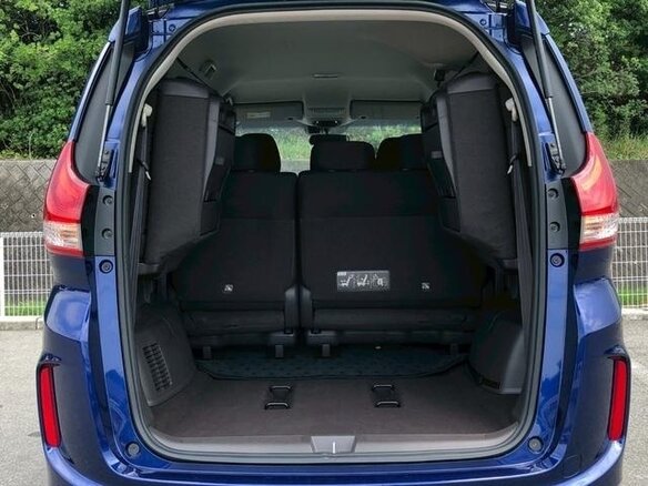2017 Honda Freed II, синий, 970999 рублей - вид 9