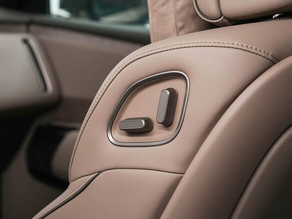 2026 Li Auto (Lixiang) L9 II, бежевый, 11600000 рублей - вид 33
