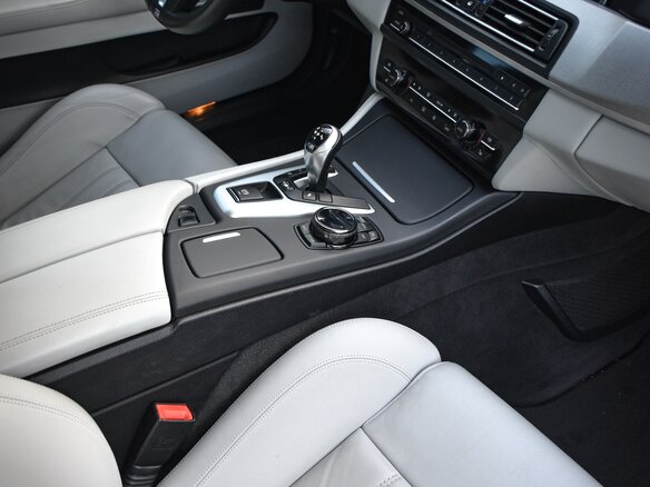 2012 BMW M5 V (F10), чёрный, 4200000 рублей - вид 26