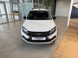 2026 Lada (ВАЗ) Granta Cross I Рестайлинг, белый, 1226000 рублей, вид 2