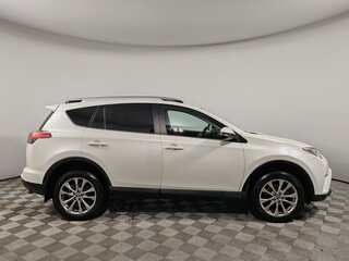 2018 Toyota RAV4 IV (XA40) Рестайлинг, белый, 2125000 рублей, вид 4