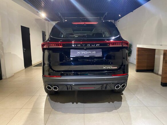 2026 Jetour X70+ I Рестайлинг, чёрный, 3569000 рублей - вид 2