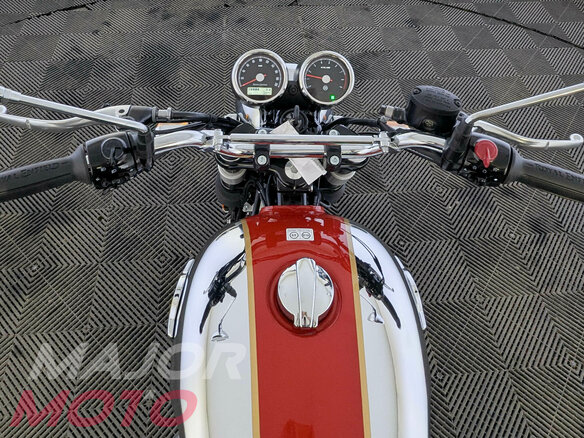 2026 Royal Enfield Interceptor 650, серебристый, 708000 рублей - вид 9