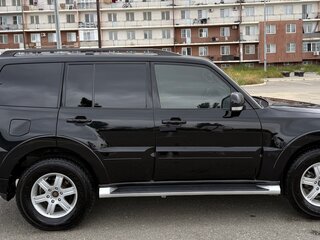 2012 Mitsubishi Pajero IV Рестайлинг 1, чёрный, 1800000 рублей, вид 4