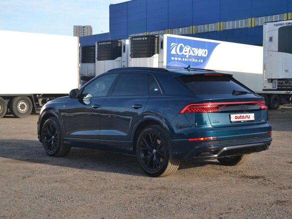 2018 Audi Q8 55 TFSI I (4M), синий, 5400000 рублей - вид 5