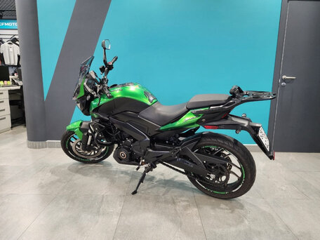 2024 Bajaj Dominar 400, зелёный, 395000 рублей, вид 2