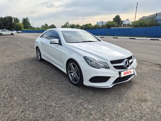 2015 Mercedes-Benz E-Класс 200 IV (W212, S212, C207) Рестайлинг, белый, 2500000 рублей, вид 3