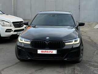 2019 BMW 5 серии 540i VII (G30/G31/G38), чёрный, 5200000 рублей, вид 2