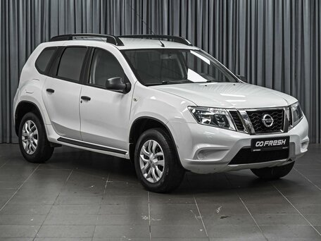 Nissan Terrano III (D10)